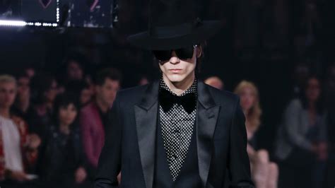 défilé yves saint laurent los angeles|Hedi Slimane célèbre YSL à Los Angeles .